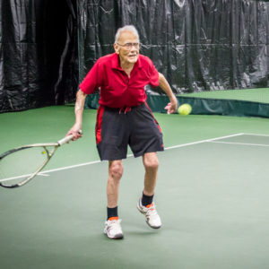 102-year-old hits tennis ball to realize final wish